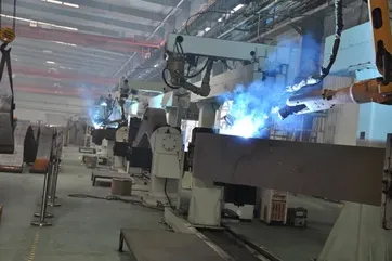 Estação de robôs de soldagem