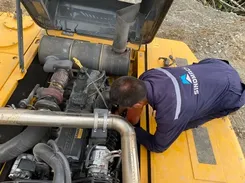 Serviços de reparo no local no exterior