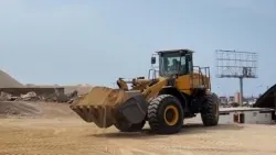 Pá carregadeira  ZL50H para manuseio de areia