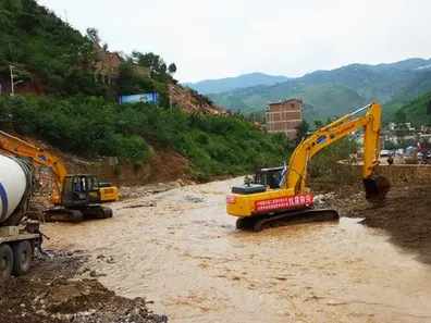 Operações de resgate após o terremoto