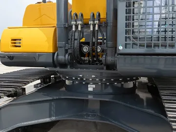 Escavadeira de esteiras ZG220