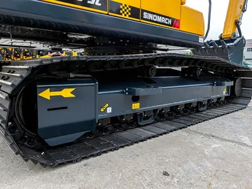 Escavadeira de esteiras ZG220