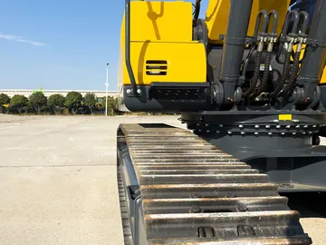 Escavadeira de esteiras ZG250