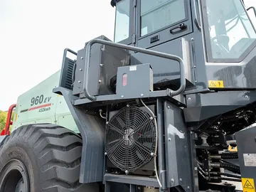 Pá carregadeira ZL50EV