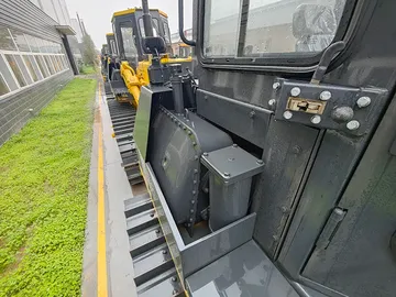 Trator hidráulico de esteira YD255