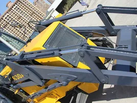 Controles piloto totalmente hidráulicos para carregamento e escavação