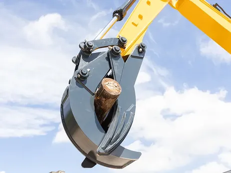 Escavadeira com garra florestal ZG135CF